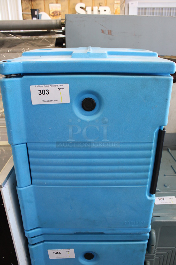 Cambro Model UPC400 Blue Poly Insulated Food Carrying Case. 18x24x24