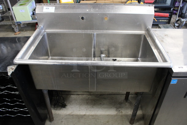 Stainless Steel Commercial 2 Bay Sink w/ Faucet and Handles. 41x24x41. Bays 18x18x11