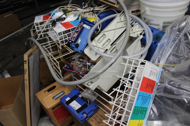 ALL ONE MONEY! Cuisinart Single Serve Coffee Machines, Heavy Duty Bathroom Cleaner, Fabric Softener and More! Winning Bidder Can Take What They Want From Lot! - Image 5 of 9