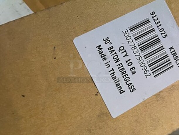 Lot Of 30" Baton Fibreglass - Image 2 of 3