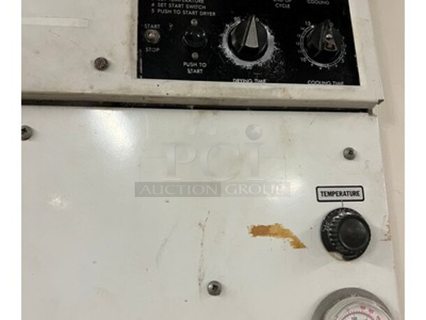Cissell Model 44CD42G Stainless Steel Industrial Dryer! 203/240 Volts. 47x47x89. BUYER MUST REMOVE! ITEM WILL NEED TO BE DISASSEMBLED! - Image 3 of 5