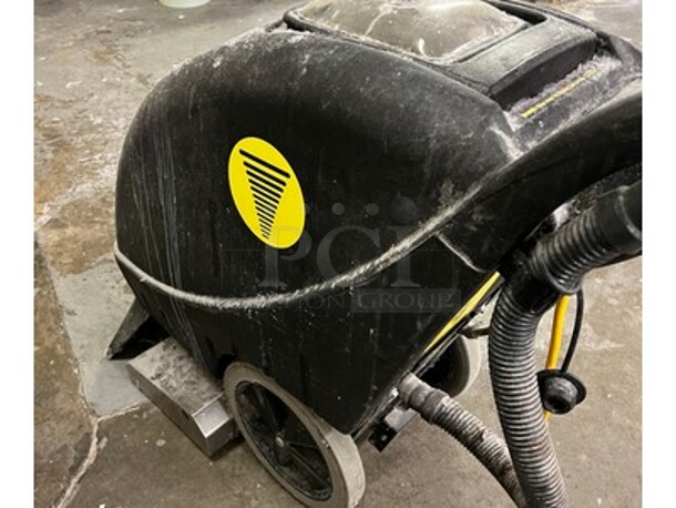 Tornado Model PFX900S-T Commercial Carpet Cleaner. 120 Volts. 35x12x33 - Image 4 of 5