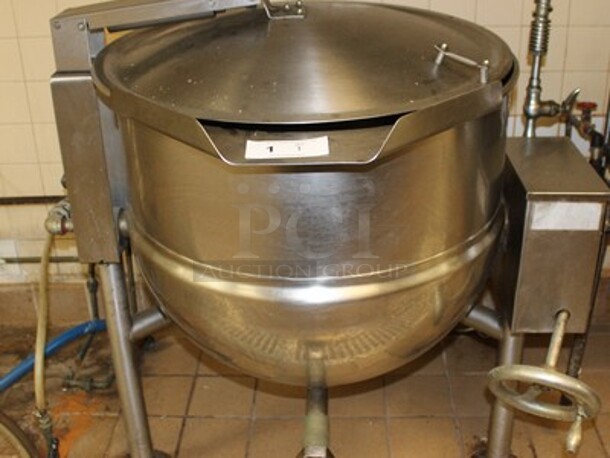 Stainless Steel Commercial Gas Tilt Kettle. Working Before Business Closed! 32x37x41