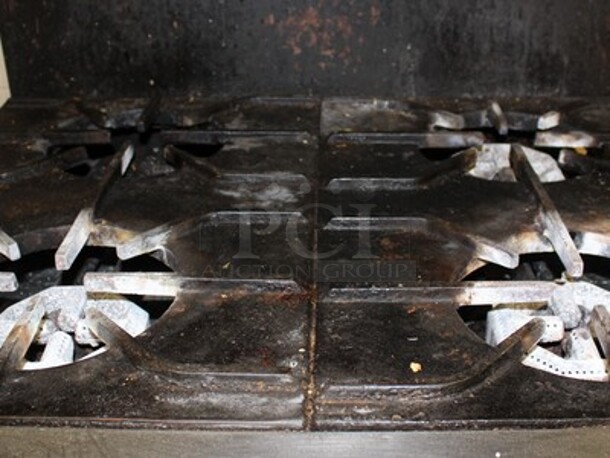 US Range Stainless Steel Commercial 4 Burner Gas Stove With Lower Oven on Commercial Casters. Working Before Business Closed! 32x36x60  - Image 2 of 7
