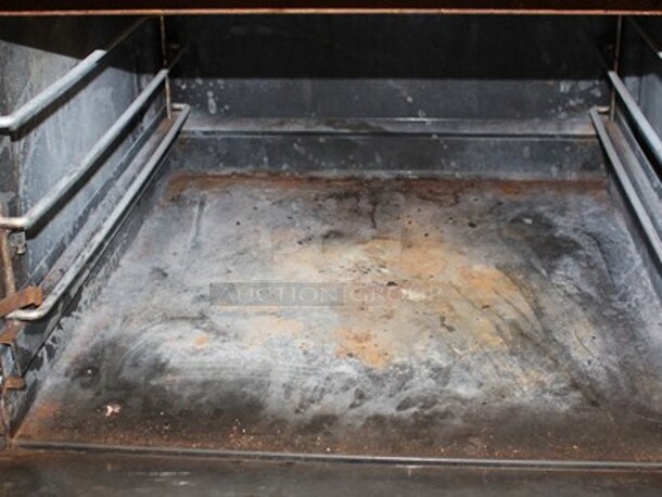 US Range Stainless Steel Commercial 4 Burner Gas Stove With Lower Oven on Commercial Casters. Working Before Business Closed! 32x36x60  - Image 4 of 7