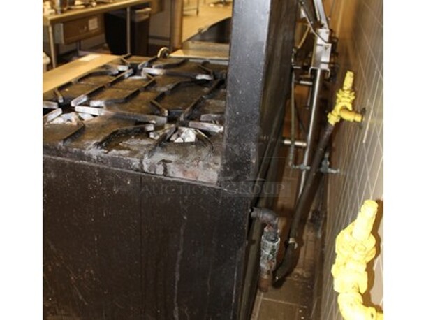 US Range Stainless Steel Commercial 4 Burner Gas Stove With Lower Oven on Commercial Casters. Working Before Business Closed! 32x36x60  - Image 6 of 7
