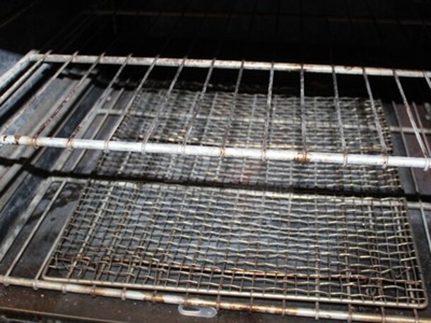 US Range Stainless Steel Commercial 4 Burner Range With Lower Oven. Working Before Business Closed! 32x36x60. - Image 4 of 5