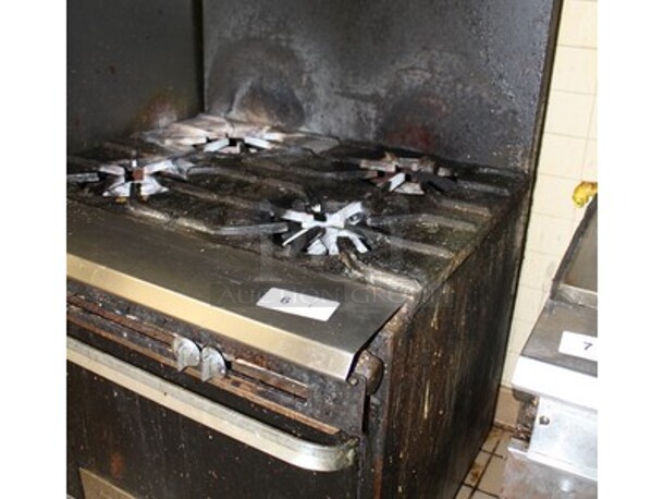 US Range Stainless Steel Commercial 4 Burner Range With Lower Oven. Working Before Business Closed! 32x36x60. - Image 5 of 5