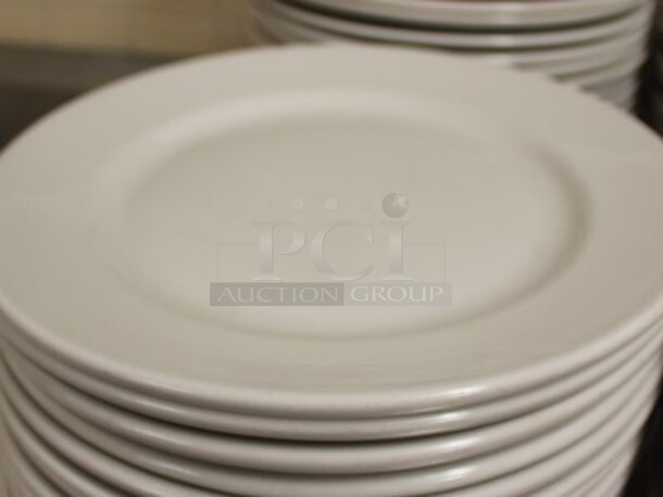 29 Next Day Gourmet 12" Plates. 29X Your Bid! - Image 1 of 2