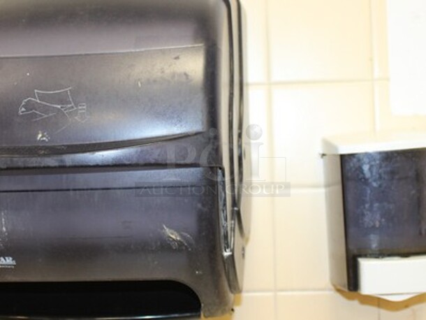 ALL ONE MONEY! 5 Commercial Paper Towel Dispensers and 5 Commercial Hand Soup Dispensers. BUYER MUST REMOVE! - Image 5 of 5