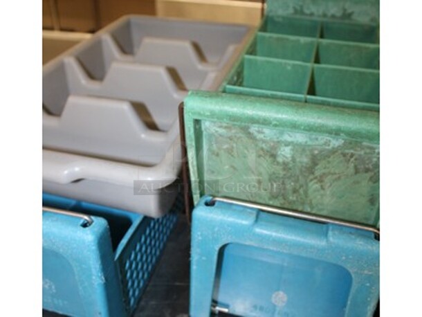 ALL ONE MONEY! Silverware Caddies and Bus Pans - Image 3 of 3