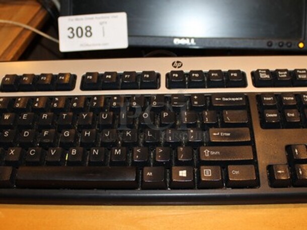 Dell 17" Monitor with HP Keyboard. 17x11 - Image 3 of 3