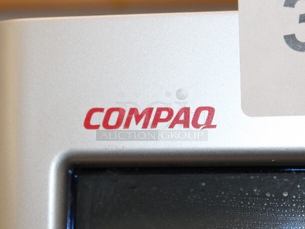 Compaq 7500 16" Monitor with HP rp5800 POS System. 16x18x21 - Image 2 of 3