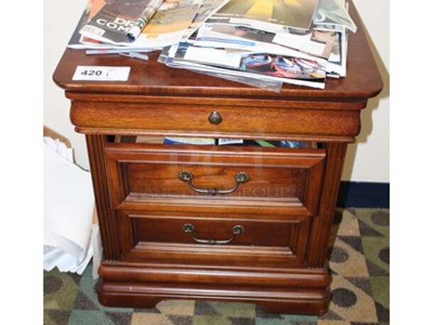 Wooden End Table With Drawers and Various Magazines!