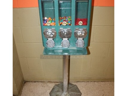 Commercial Triple Candy Vending Machine on Stand! 16x16x27