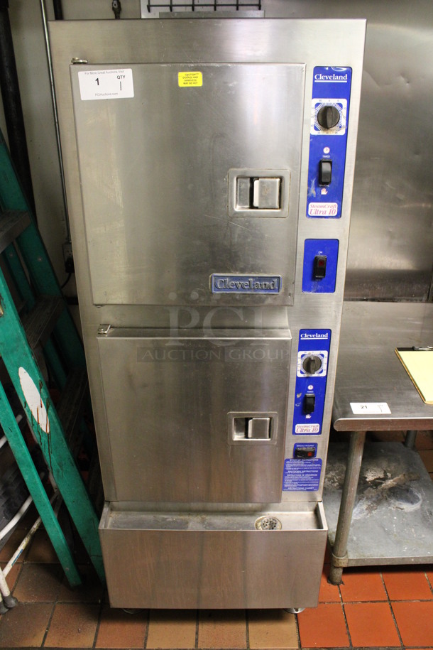 Cleveland SteamCraft Ultra 10 Stainless Steel Commercial Gas Powered 2 Deck Steam Cabinet. 24x38x66. (kitchen)
