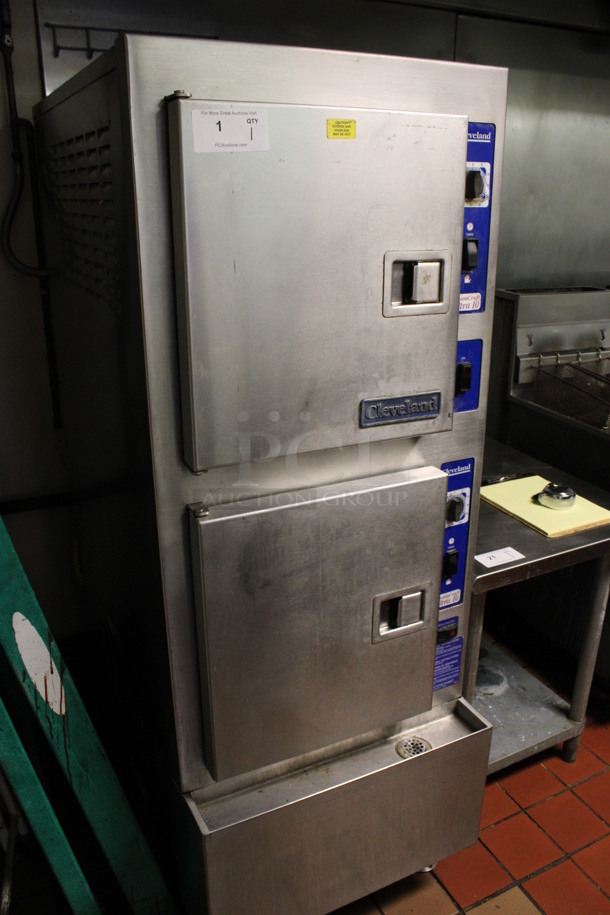 Cleveland SteamCraft Ultra 10 Stainless Steel Commercial Gas Powered 2 Deck Steam Cabinet. 24x38x66. (kitchen) - Image 2 of 7