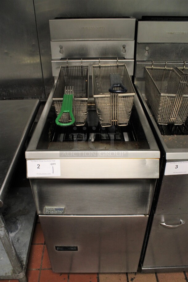 Pitco Frialator Model 14S Stainless Steel Commercial Floor Style Natural Gas Powered Deep Fat Fryer w/ 2 Metal Fry Baskets on Commercial Casters. 110,000 BTU. 16x32x47. (kitchen)