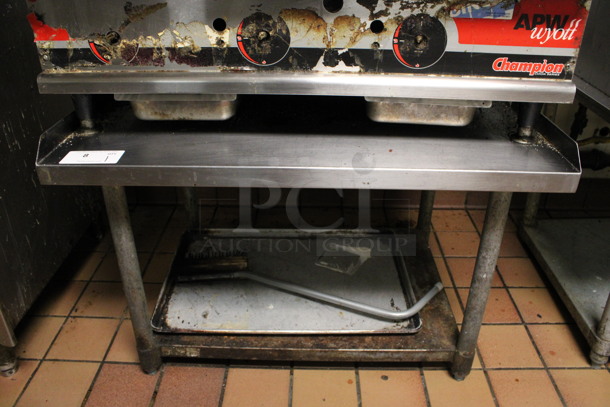 Stainless Steel Commercial Equipment Stand w/ Metal Under Shelf. 36x28x25. (kitchen)
