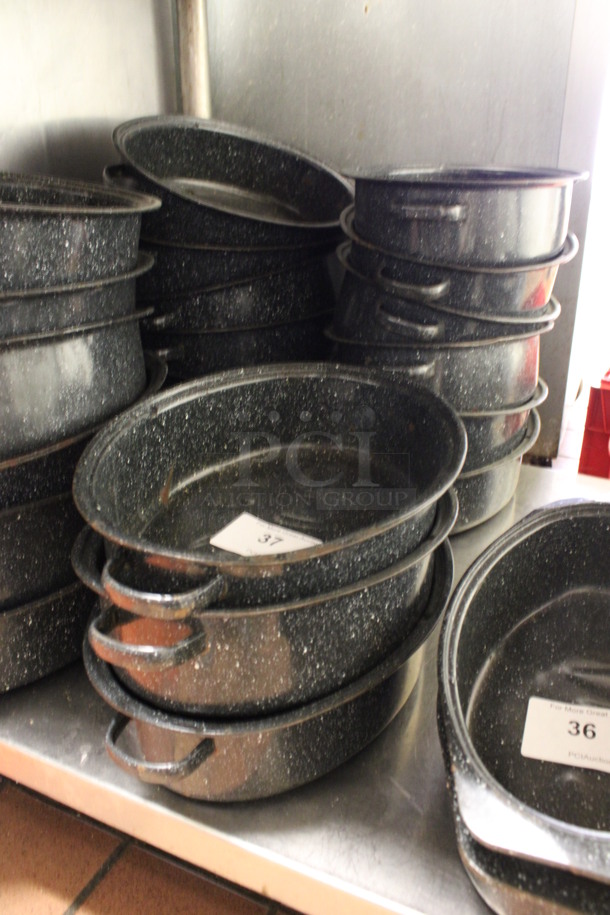 9 Black Metal Oval Steamer Pot w/ White Speckle Pattern. 15x10.5x3.5. 9 Times Your Bid! (kitchen) - Image 2 of 4