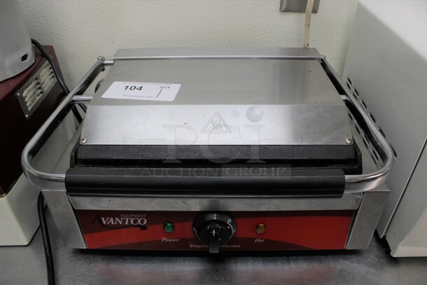 Avantco Model 177O75SG Stainless Steel Commercial Countertop Panini Press. 120 Volts, 1 Phase. 17x15x8. (kitchen)