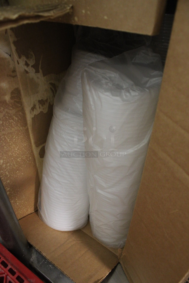 ALL ONE MONEY! Lot of Clear Plastic Containers! (kitchen) - Image 1 of 3