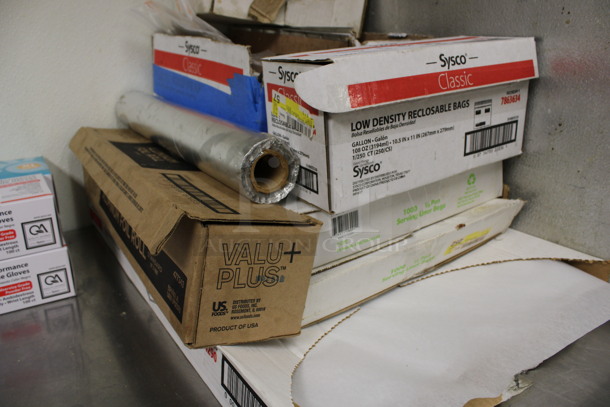 ALL ONE MONEY! Lot of Various Items Including Reclosable Bags, Foil and Baking Pan Sheets. (kitchen) - Image 4 of 5