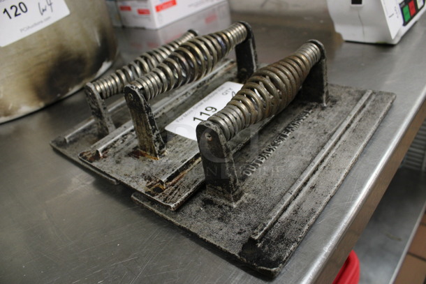 3 Metal Bacon Presses. 9x5x3. 3 Times Your Bid! (kitchen) - Image 2 of 4