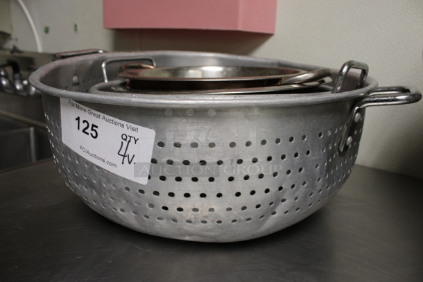 4 Various Metal Colanders. Includes 19x17x6. 4 Times Your Bid! (kitchen) - Image 4 of 4