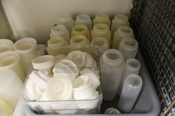 ALL ONE MONEY! Lot of Poly Condiment Containers in Gray Bus Bin. Includes 3x3x9. (kitchen) - Image 2 of 3