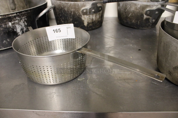 Metal Colander Sauce Pot. 17x8.5x4. (kitchen)