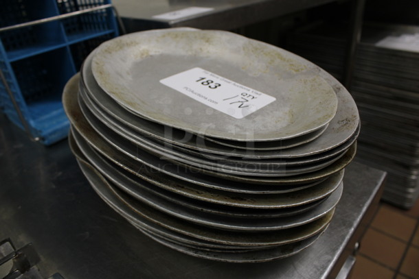 17 Various Metal Oval Plates. Includes 11.5x8x1. 17 Times Your Bid! (kitchen) - Image 2 of 3