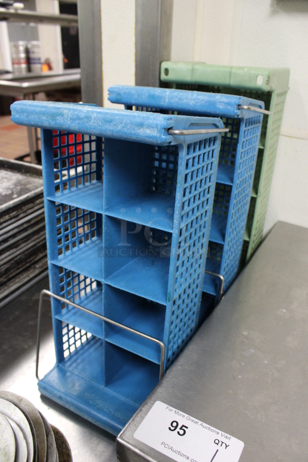 ALL ONE MONEY! Lot of 3 Poly Silverware Caddies! Includes 17x8x7. (kitchen) - Image 3 of 3