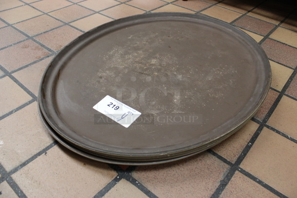 4 Brown Oval Serving Trays. 27x22x1.5. 4 Times Your Bid! (kitchen) - Image 3 of 3