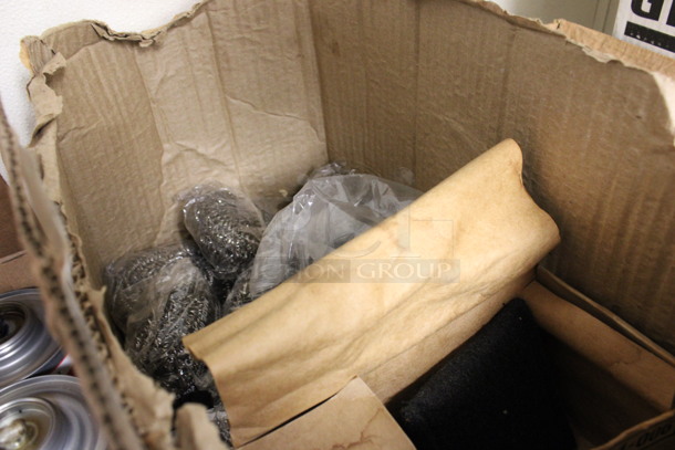 ALL ONE MONEY! Lot of Various Items Including Scrubbing Pads! (kitchen) - Image 3 of 3