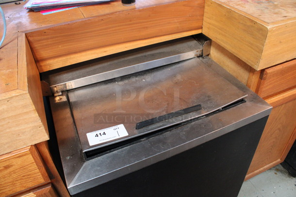 Beverage Air Model GF24L Stainless Steel Commercial Back Bar Cooler w/ Sliding Lid. 115 Volts, 1 Phase. 25x26x34. (bar) - Image 4 of 8