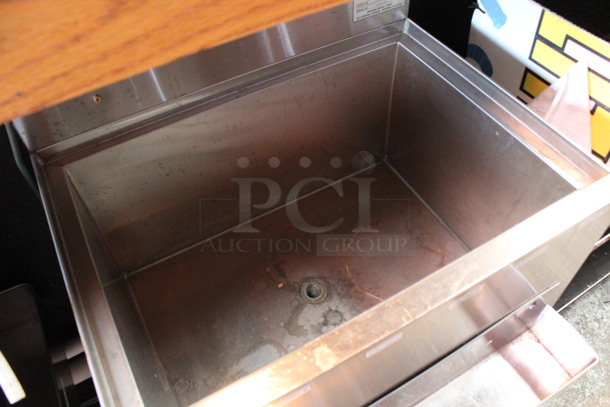 Krowne Stainless Steel Commercial Ice Bin w/ Speedwell. 24x23x32.5 (bar) - Image 3 of 5