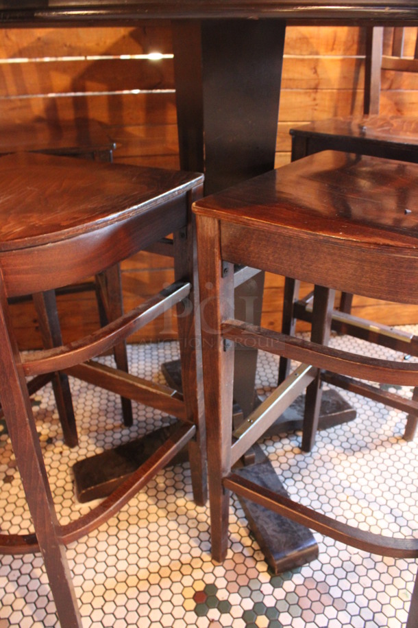 ALL ONE MONEY! Lot of Round Bar Height Table and 4 Wooden Bar Height Chairs. 42x42x43, 17x18x44. (dining room) - Image 5 of 5