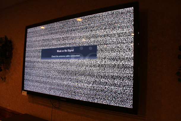 Samsung 65" Television and TV Mount. Buyer Must Pick Up - We Will Not Ship This Item. Tested and Working! BUYER MUST REMOVE. (billiards room) - Image 2 of 4