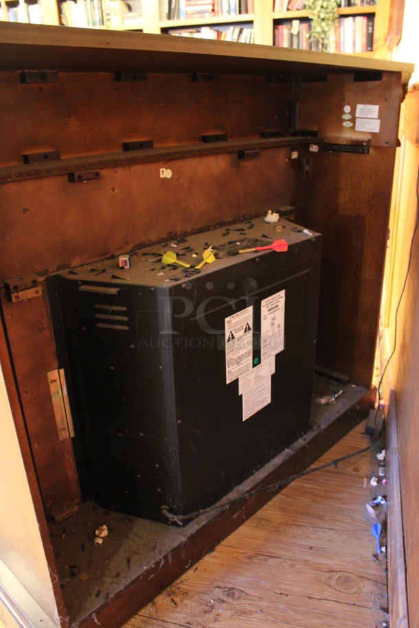 Model 28EF023SRA Electric Powered Fireplace. 52x21x44. (billiards room) - Image 5 of 6