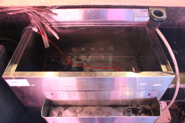Krowne Stainless Steel Commercial Ice Bin w/ Speedwell. 30x23x33. (bar on patio) - Image 2 of 5