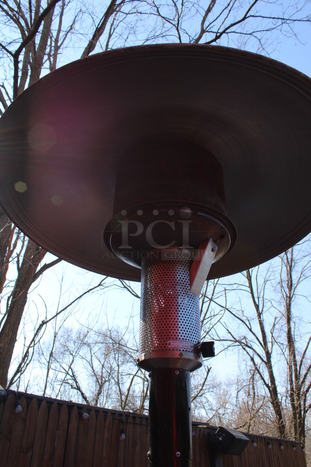 2011 Sunglo Metal Commercial Natural Gas Powered Patio Heater. Unit Does Not Work. BUYER MUST REMOVE. 32x32x95. (patio) - Image 5 of 5