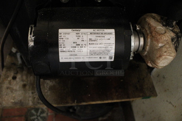 Metal Commercial Glycol Chiller. BUYER MUST REMOVE. 115 Volts, 1 Phase. 27x23x32. (drink kitchen) - Image 2 of 6