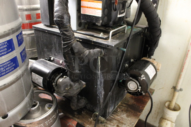 Metal Commercial Glycol Chiller. BUYER MUST REMOVE. 115 Volts, 1 Phase. 27x23x32. (drink kitchen) - Image 5 of 6