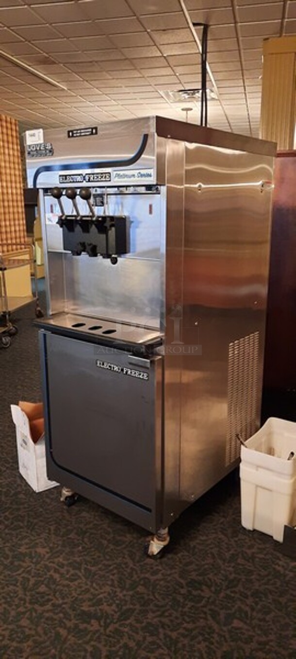 Electro Freeze Model 4000EP-232 Stainless Steel Commercial Air Cooled 2 Flavor w/ Twist Soft Serve Ice Cream Machine w/ Spare Parts on Commercial Casters. 208-230 volts, 3 Phase. 26x39x68.5 (buffet) - Image 3 of 12