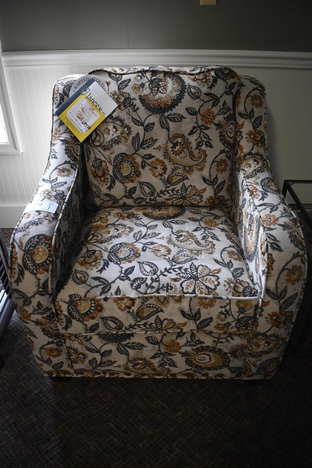 BRAND NEW! Lancer Paisley Patterned Chair w/ Arm Rests. 32x36x36. (garden center)
