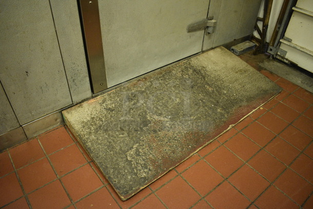 8'x13.5'x8.5' Walk In Freezer w/ Ramp. Does Not Include Contents. Compressor Will Be Taken Down From Roof Prior To Pick Up Day. BUYER MUST REMOVE. Unit Was In Working Condition When Restaurant Closed. (bakery kitchen) - Image 9 of 10