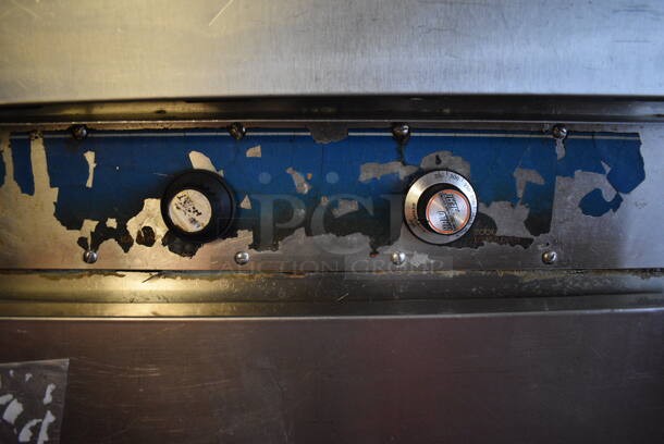 Alto Shaam Model 1000-TH/I Stainless Steel Commercial 2 Half Size Door Cook N Hold Cabinet on Commercial Casters. 208-240 Volts. 22x30x77. Unit Was In Working Condition When Restaurant Closed. (kitchen hallway) - Image 7 of 8