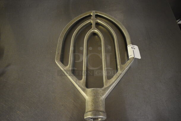 Hobart Model DS30B Metal Commercial 30 Quart Paddle Attachment for Mixer. 10x2.5x16.5. (bakery kitchen) - Image 5 of 5