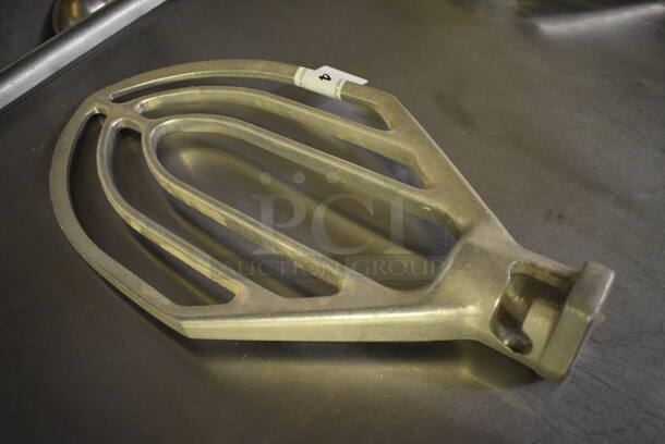 Hobart Model VMLH40B Metal Commercial 40 Quart Paddle Attachment for Mixer. 10x3x18.5. (bakery kitchen) - Image 3 of 5